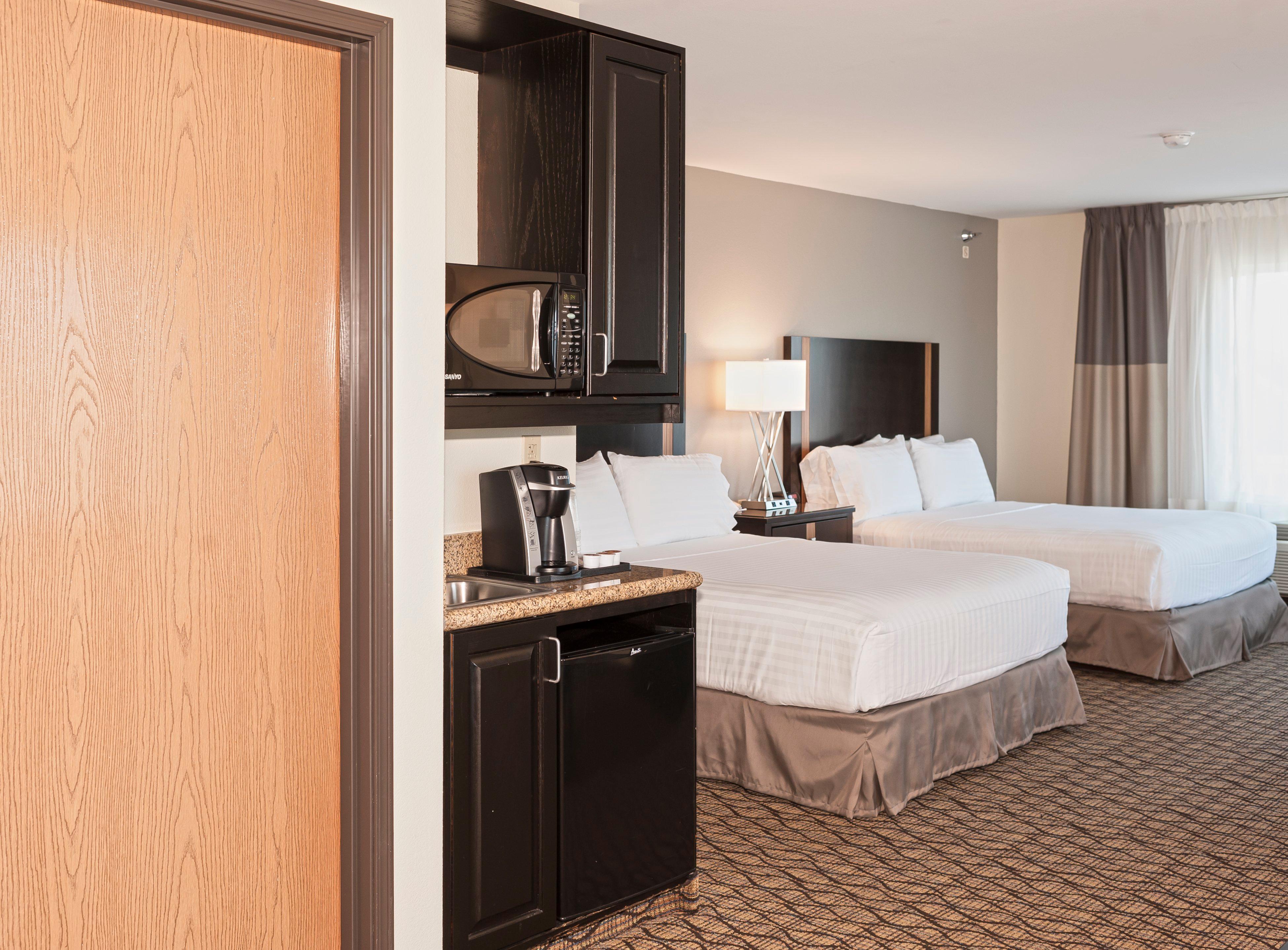 holiday inn express hotel and suites chanhassen by ihg
