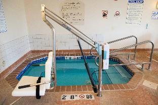 holiday inn express hotel and suites chanhassen by ihg