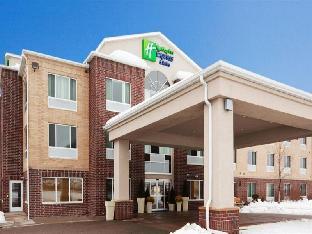holiday inn express hotel and suites chanhassen by ihg