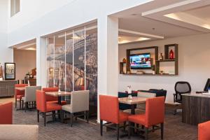 Holiday Inn Express Hotel & Suites Chanhassen By Ihg,Chanhassen>>Carver,3 star