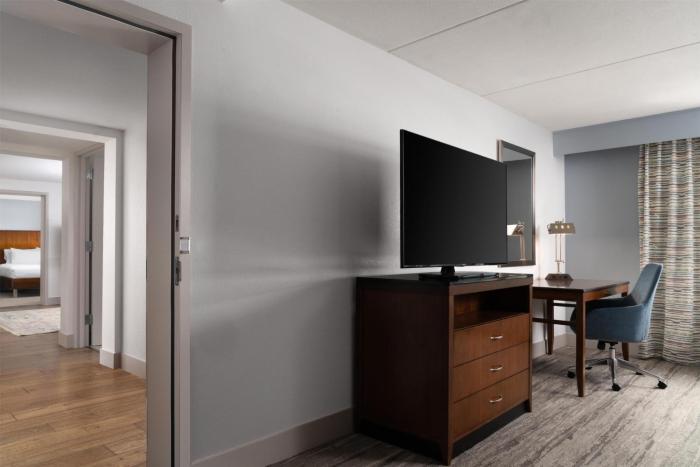 hilton garden inn charleston waterfront downtown