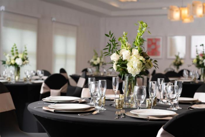 hilton garden inn charleston waterfront downtown