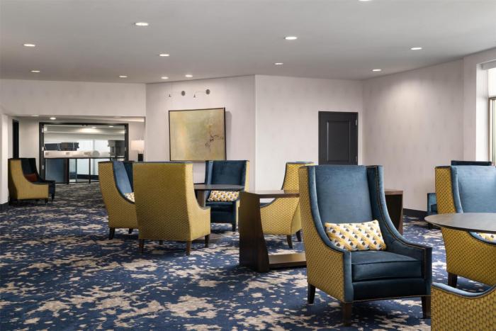 hilton garden inn charleston waterfront downtown