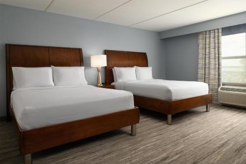 hilton garden inn charleston waterfront downtown