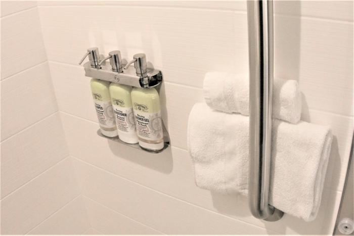 holiday inn express and suites cheney by ihg