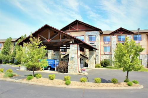 holiday inn express and suites cheney by ihg