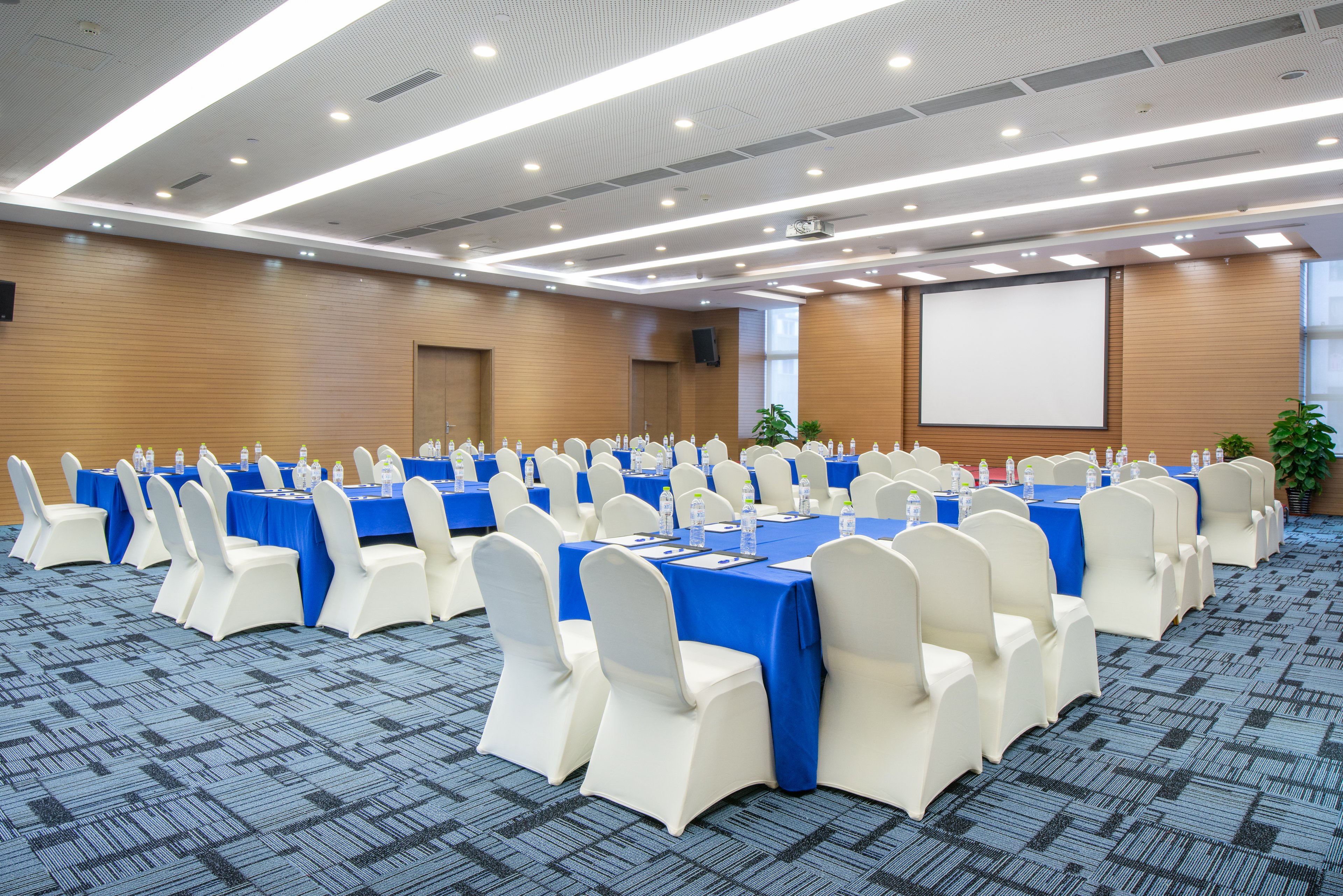 holiday inn express chengdu west gate by ihg