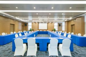 holiday inn express chengdu west gate by ihg