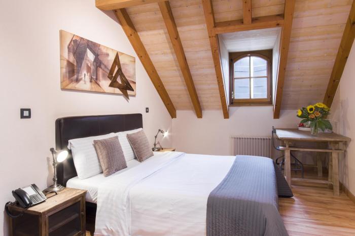 carouge