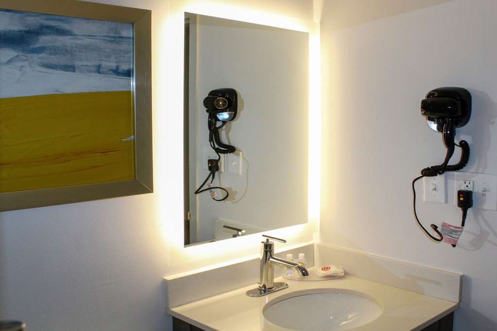 comfort inn philadelphia international airport west