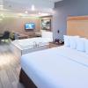 livinn hotel st paul i 94 east 3m area