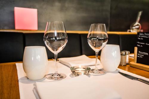 hotel restaurant les negociants