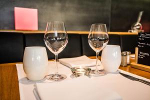 hotel restaurant les negociants