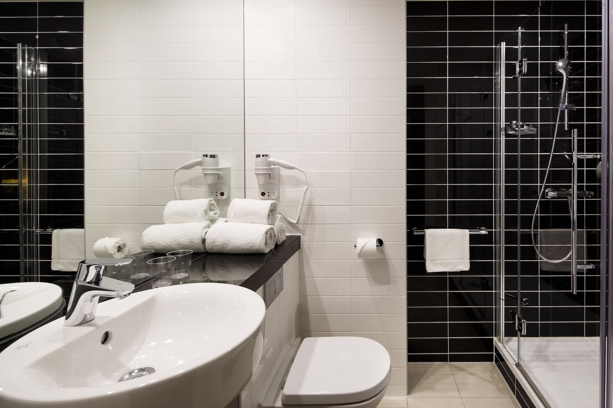 holiday inn express amsterdam arena towers by ihg