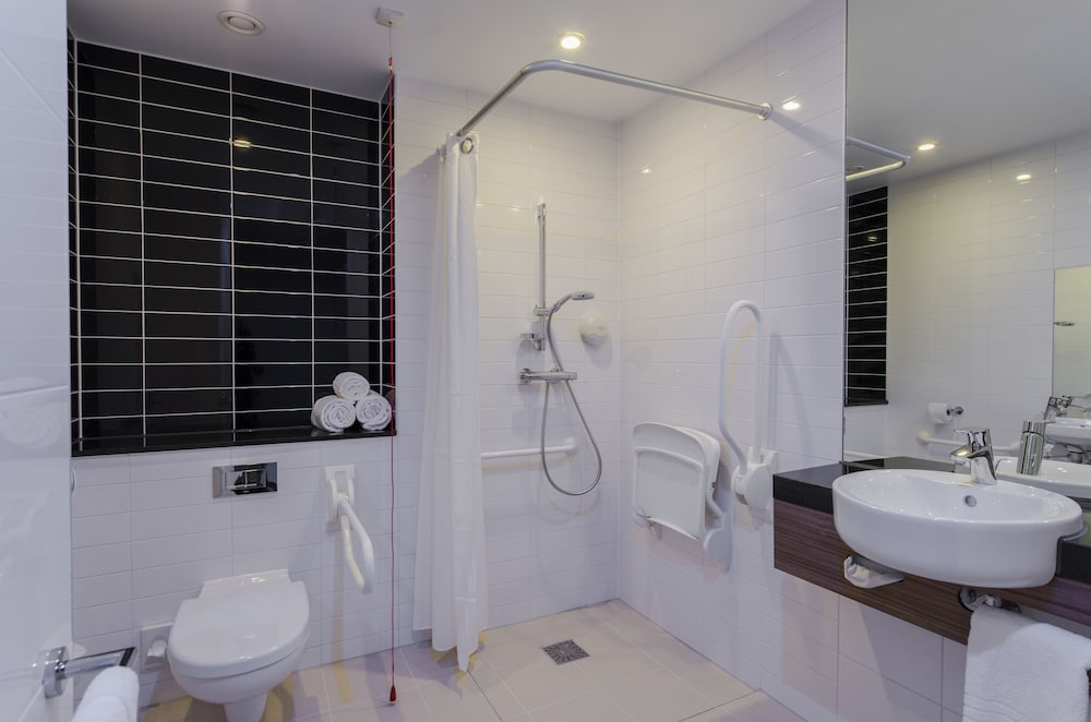 holiday inn express amsterdam arena towers by ihg