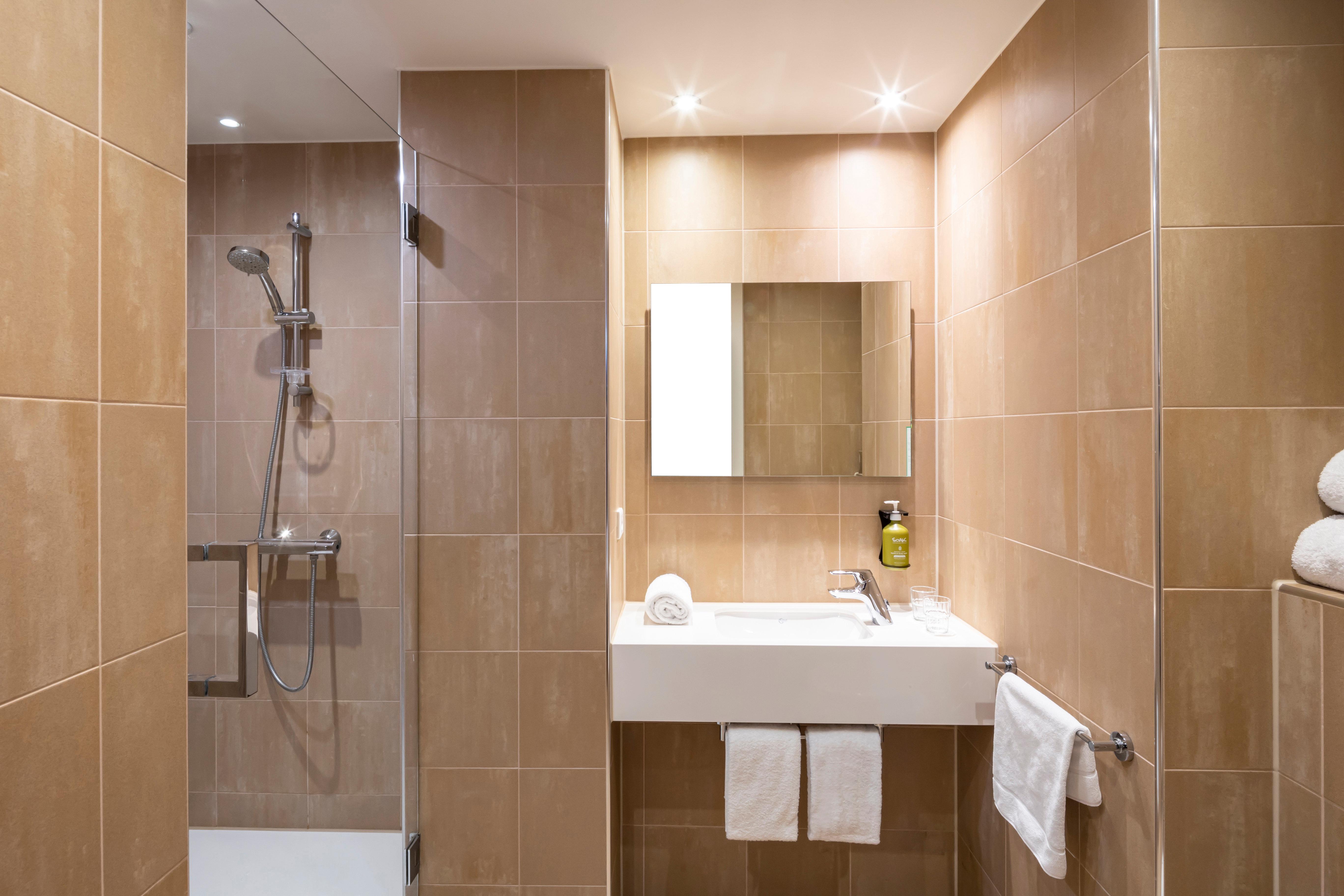 holiday inn express amsterdam arena towers by ihg