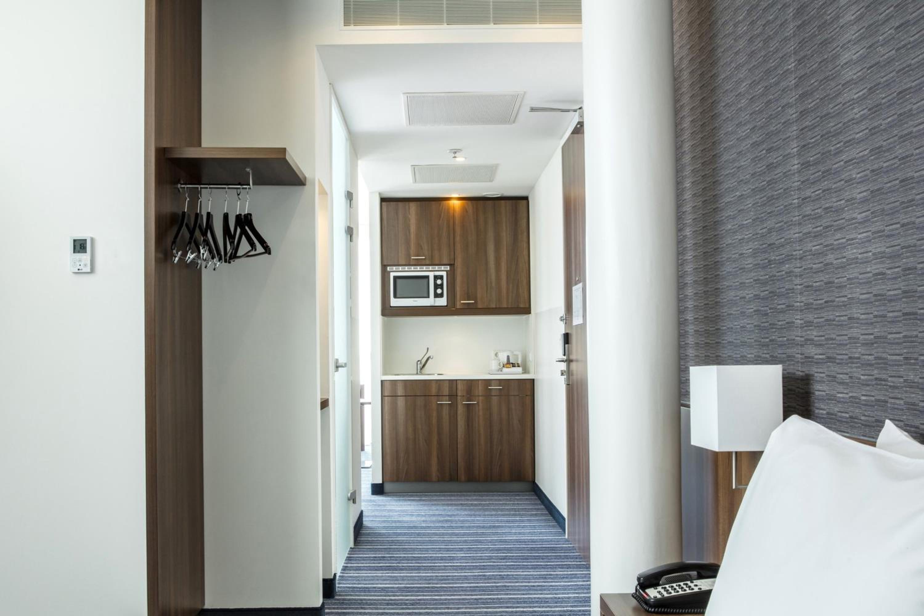 holiday inn express amsterdam arena towers by ihg