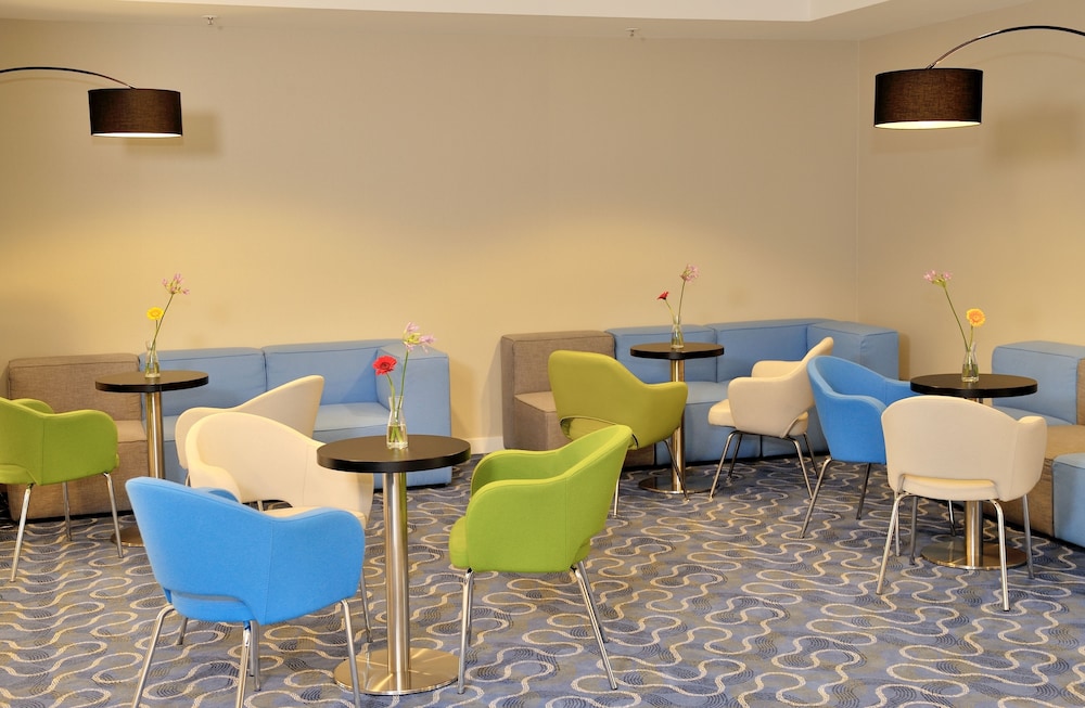 holiday inn express amsterdam arena towers by ihg