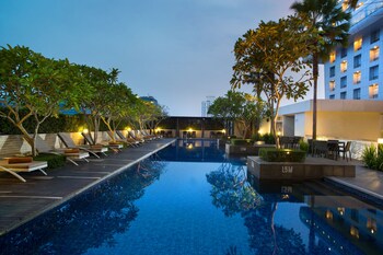 santika premiere dyandra hotel and convention medan