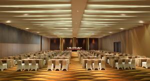 santika premiere dyandra hotel and convention medan