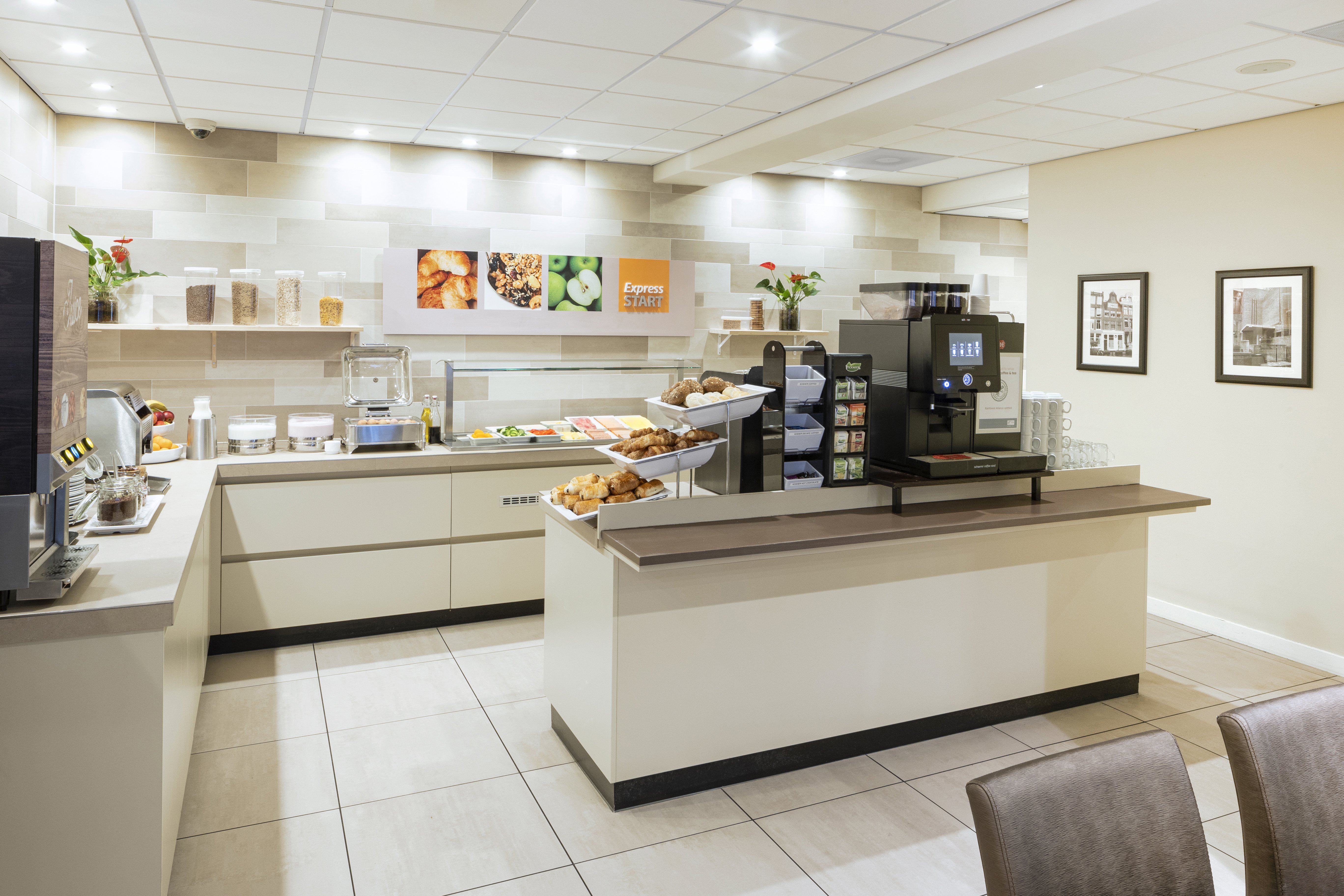 holiday inn express amsterdam south by ihg