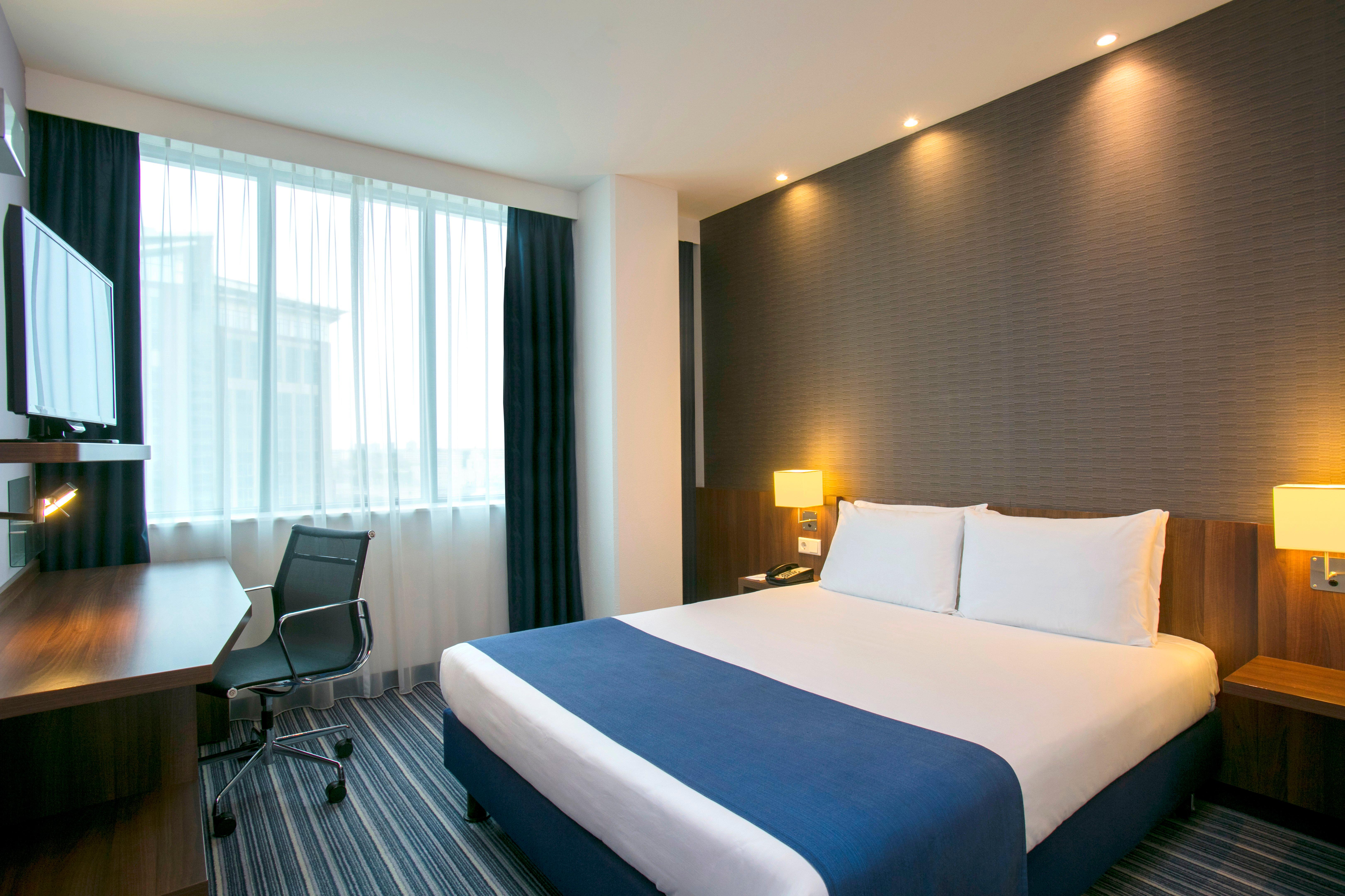 holiday inn express amsterdam south by ihg