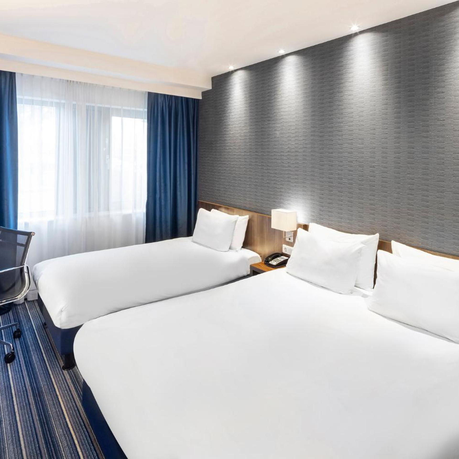 holiday inn express amsterdam south by ihg