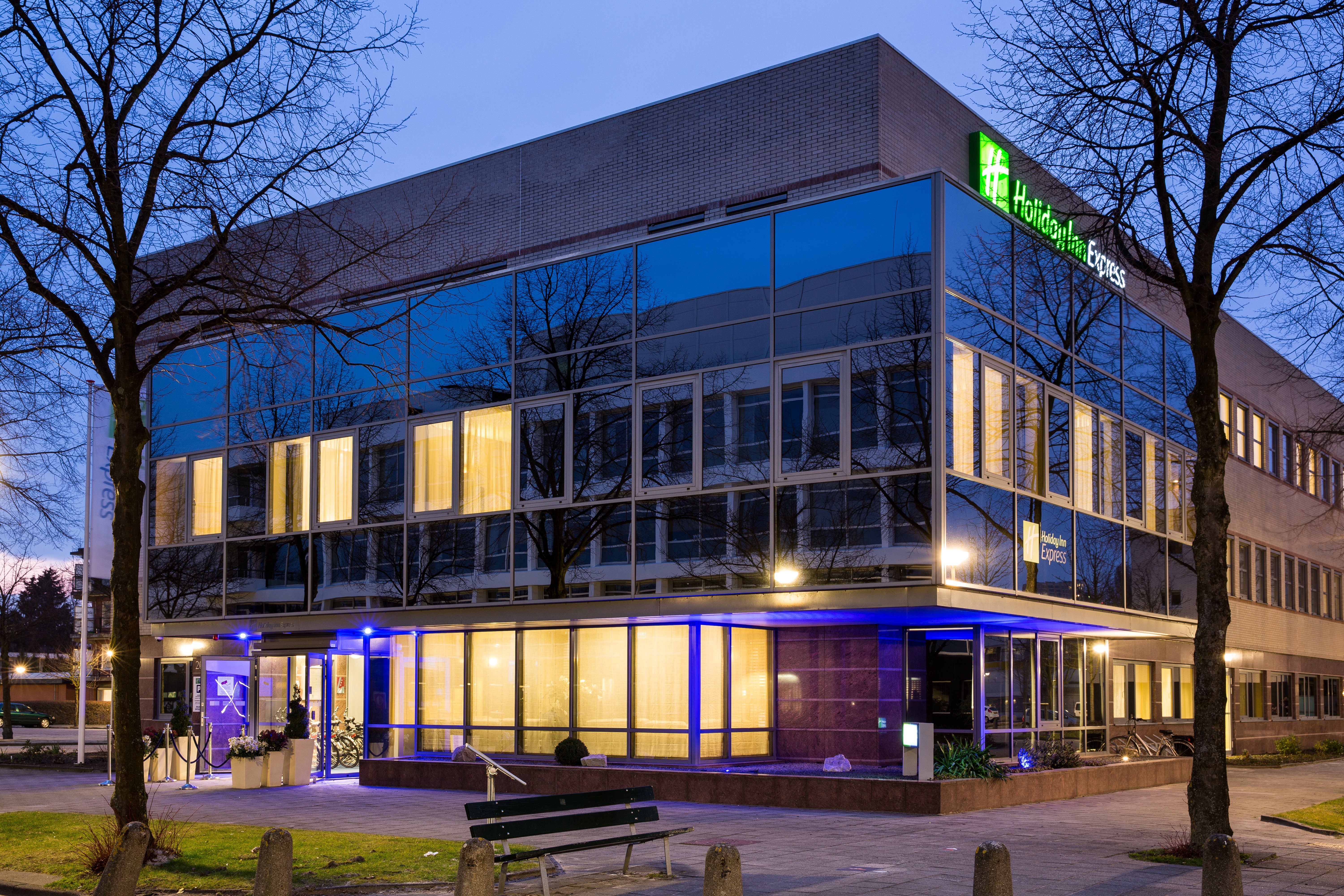 holiday inn express amsterdam south by ihg
