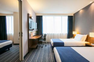 holiday inn express amsterdam south by ihg