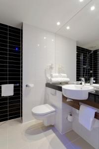 holiday inn express amsterdam south by ihg