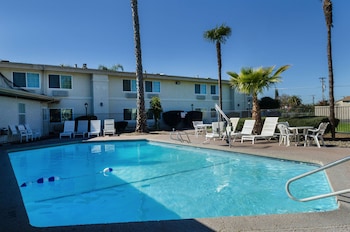 motel 6 merced ca