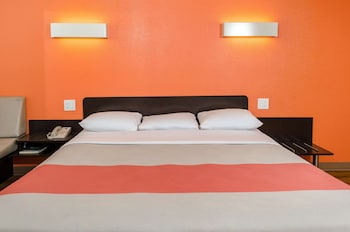 motel 6 merced ca