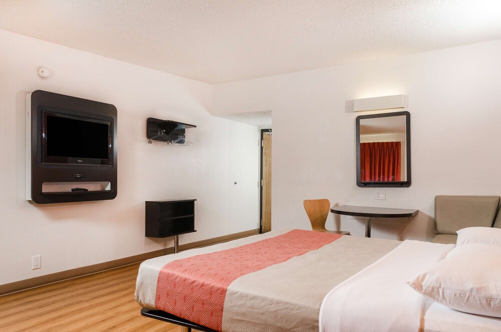 motel 6 merced ca
