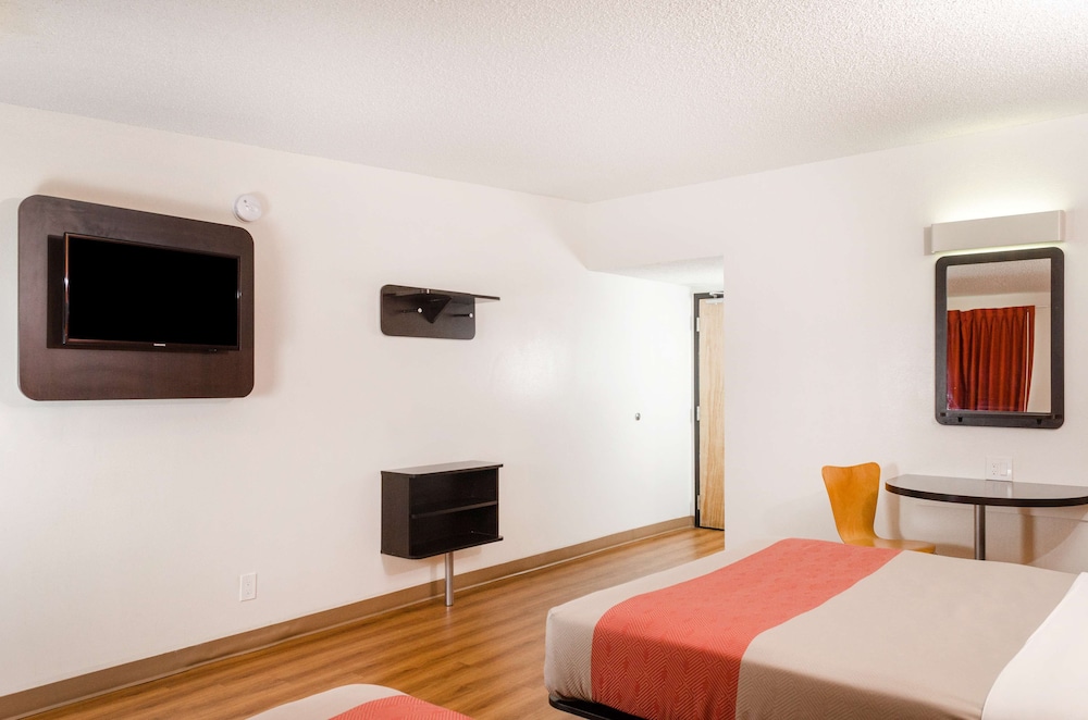motel 6 merced ca
