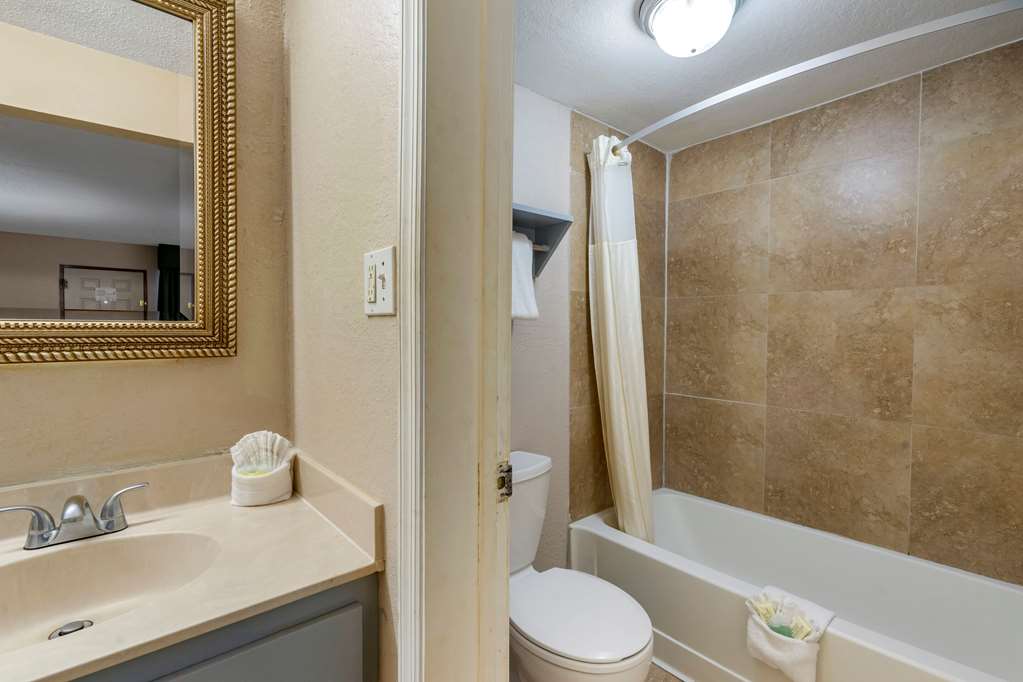 rodeway inn clearwater dunedin