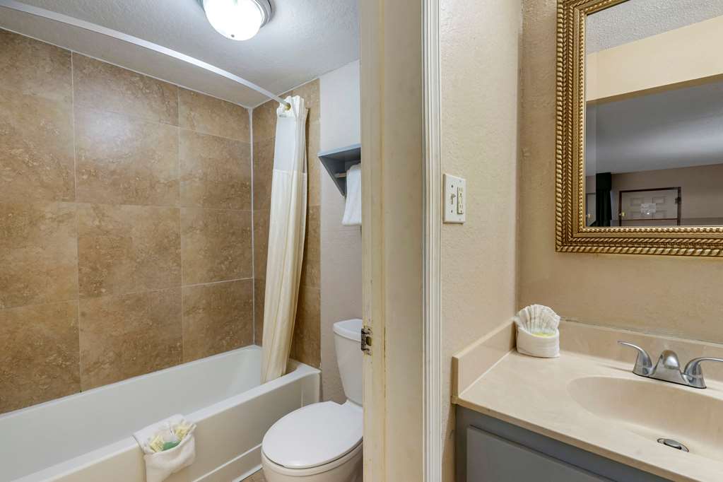 rodeway inn clearwater dunedin