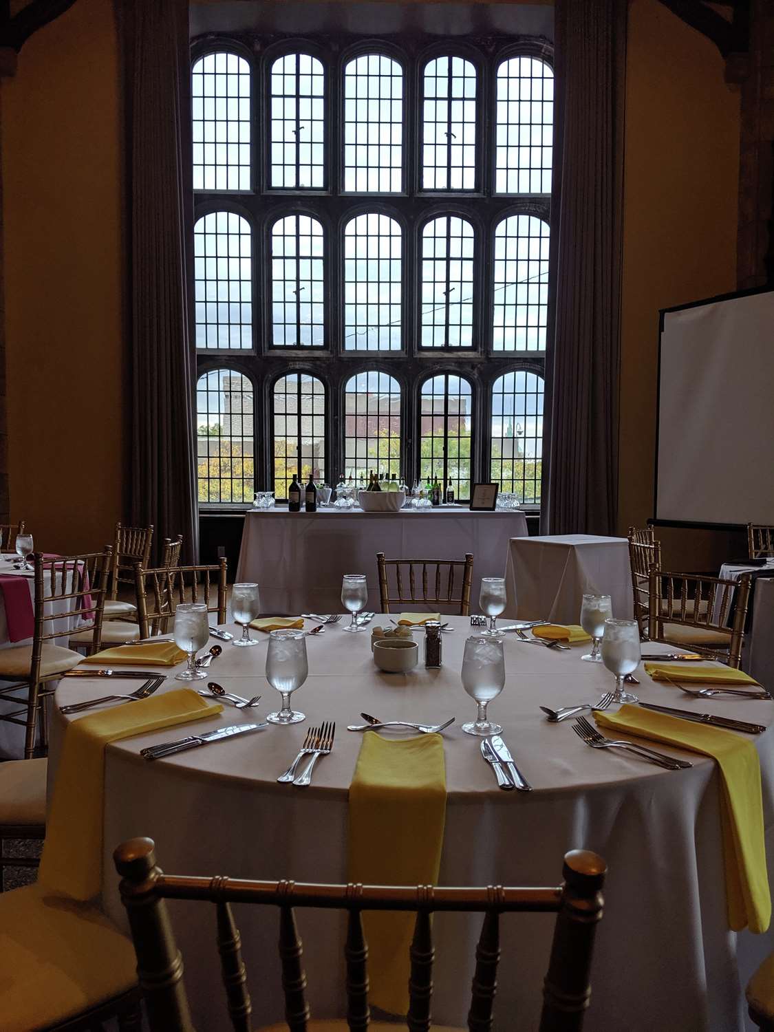the tudor arms hotel cleveland a doubletree by hilton