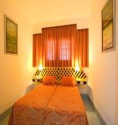 plus fariones suite hotel