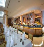 plus fariones suite hotel