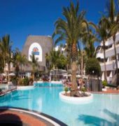 plus fariones suite hotel