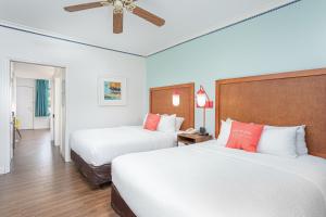 beachside hotel and suites