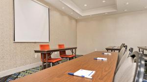 holiday inn express hotel and suites conroe by ihg