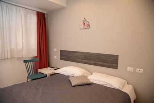 Leon D'oro,Near Corleone Park,3 star