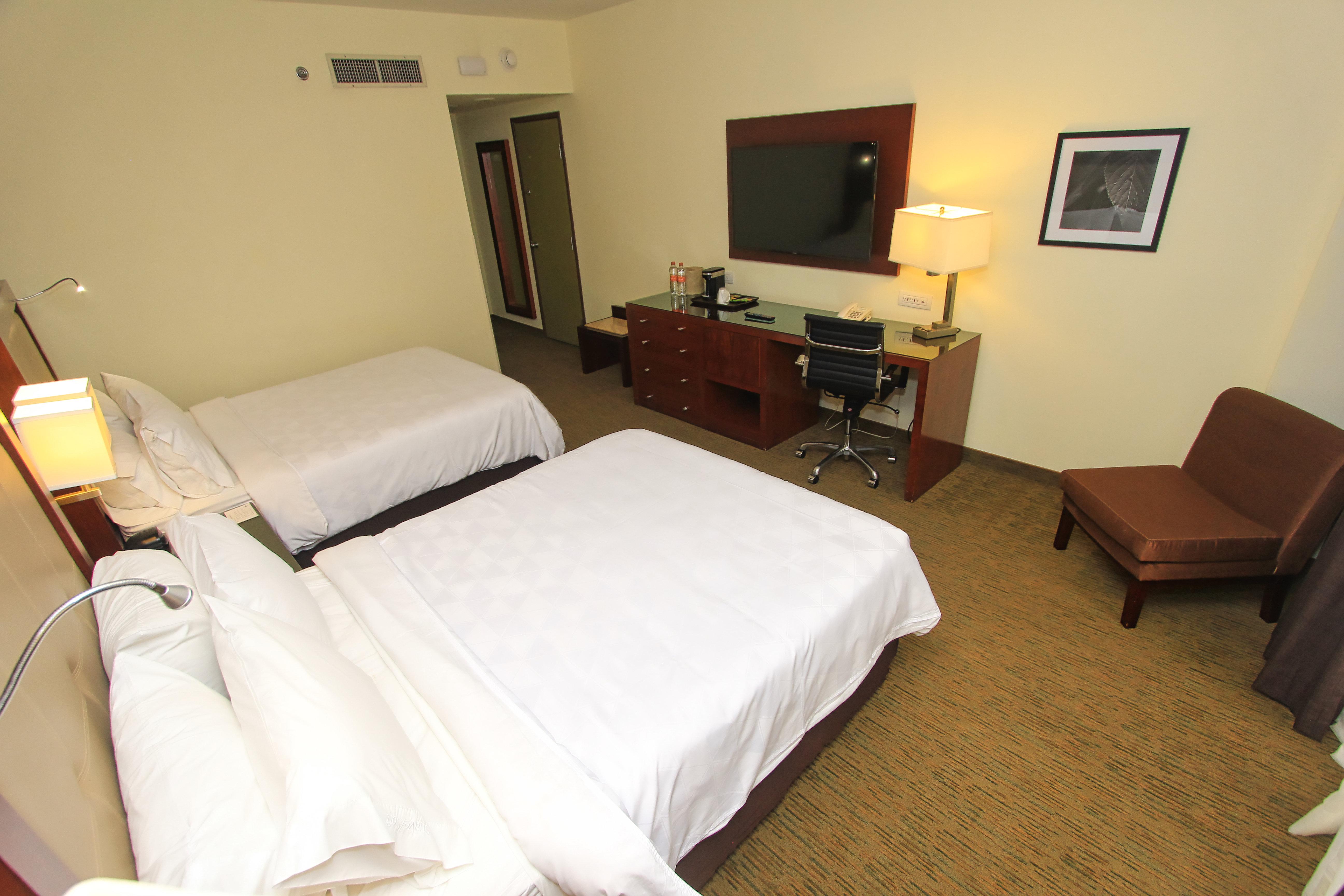 holiday inn leon by ihg
