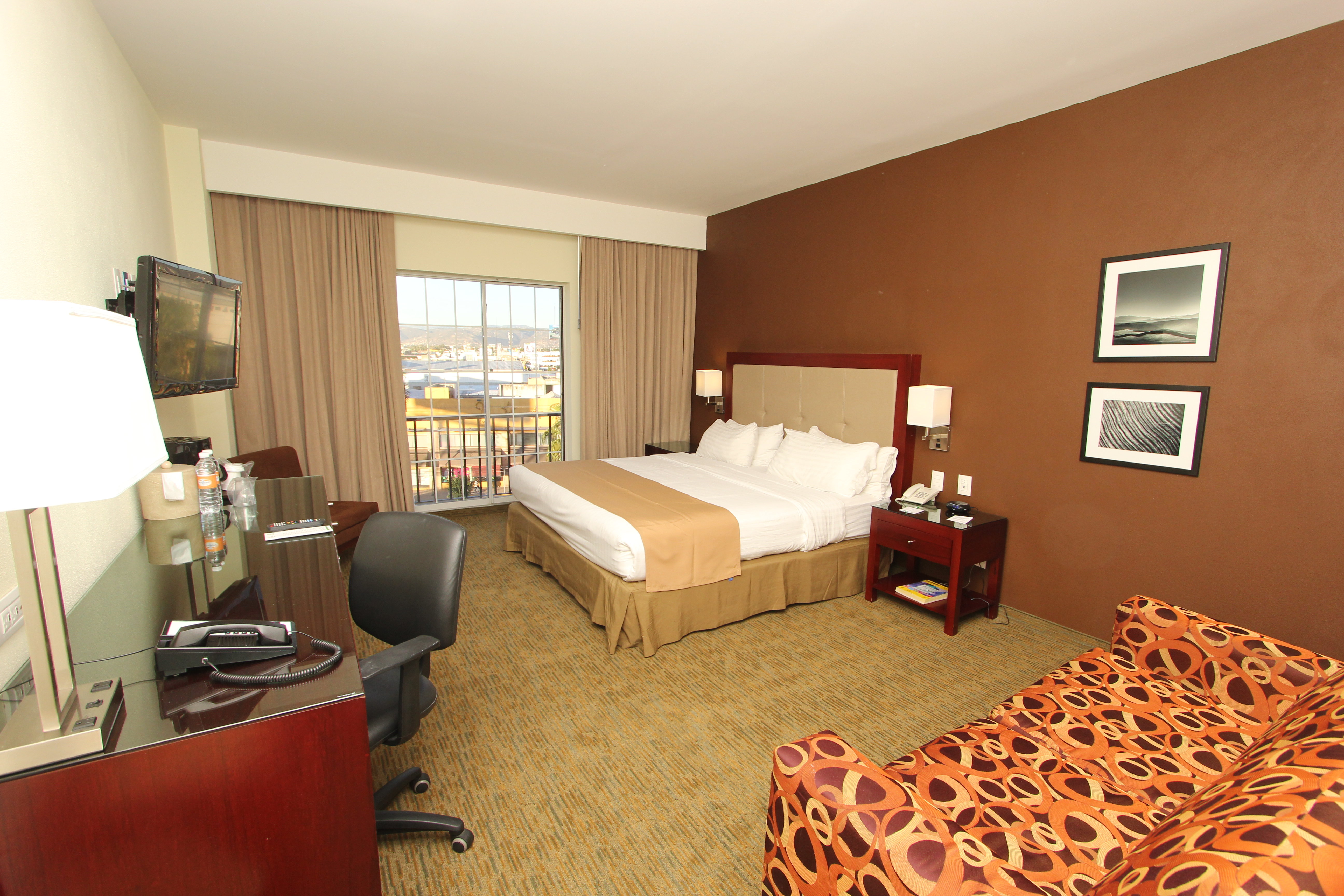 holiday inn leon by ihg