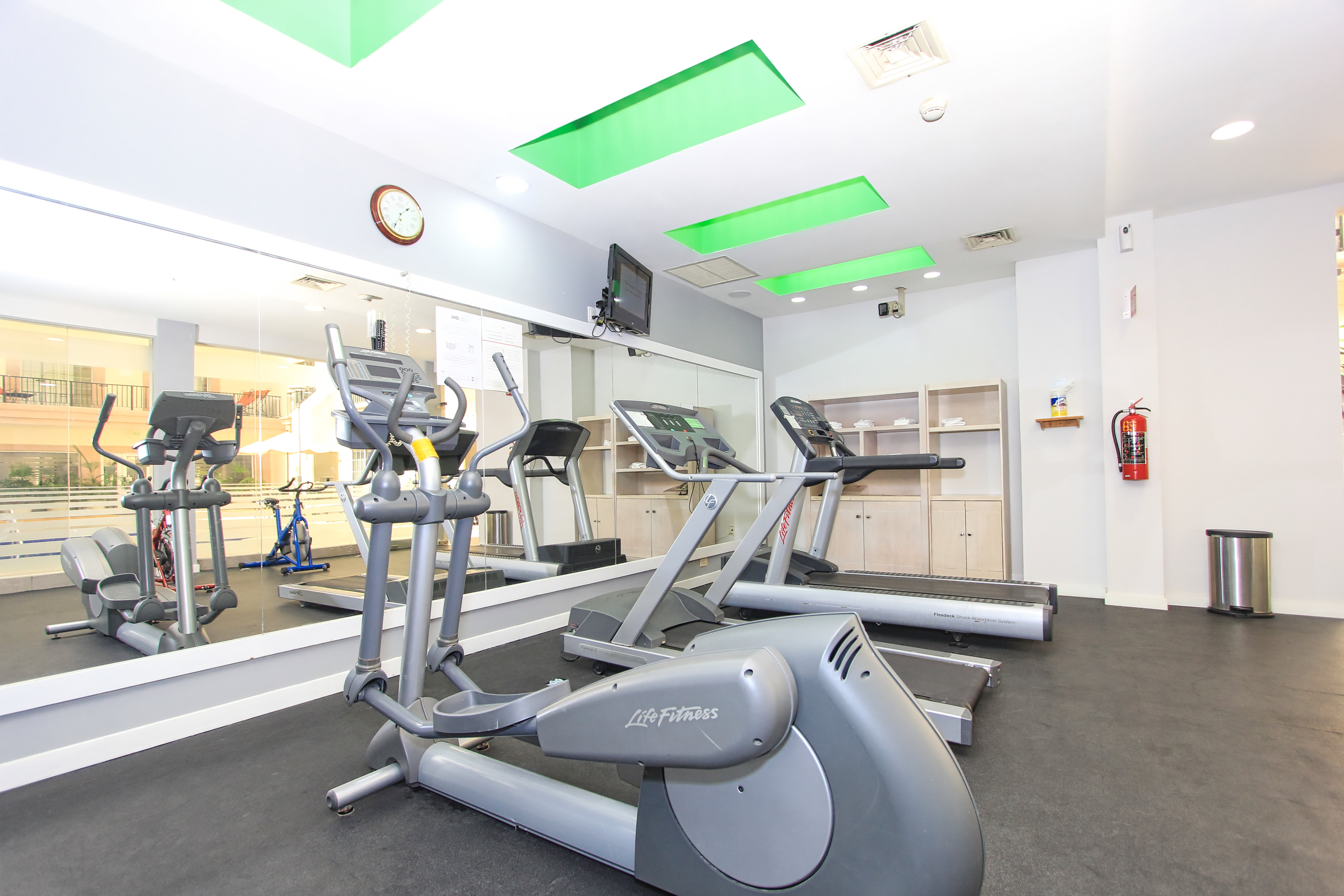 holiday inn leon by ihg