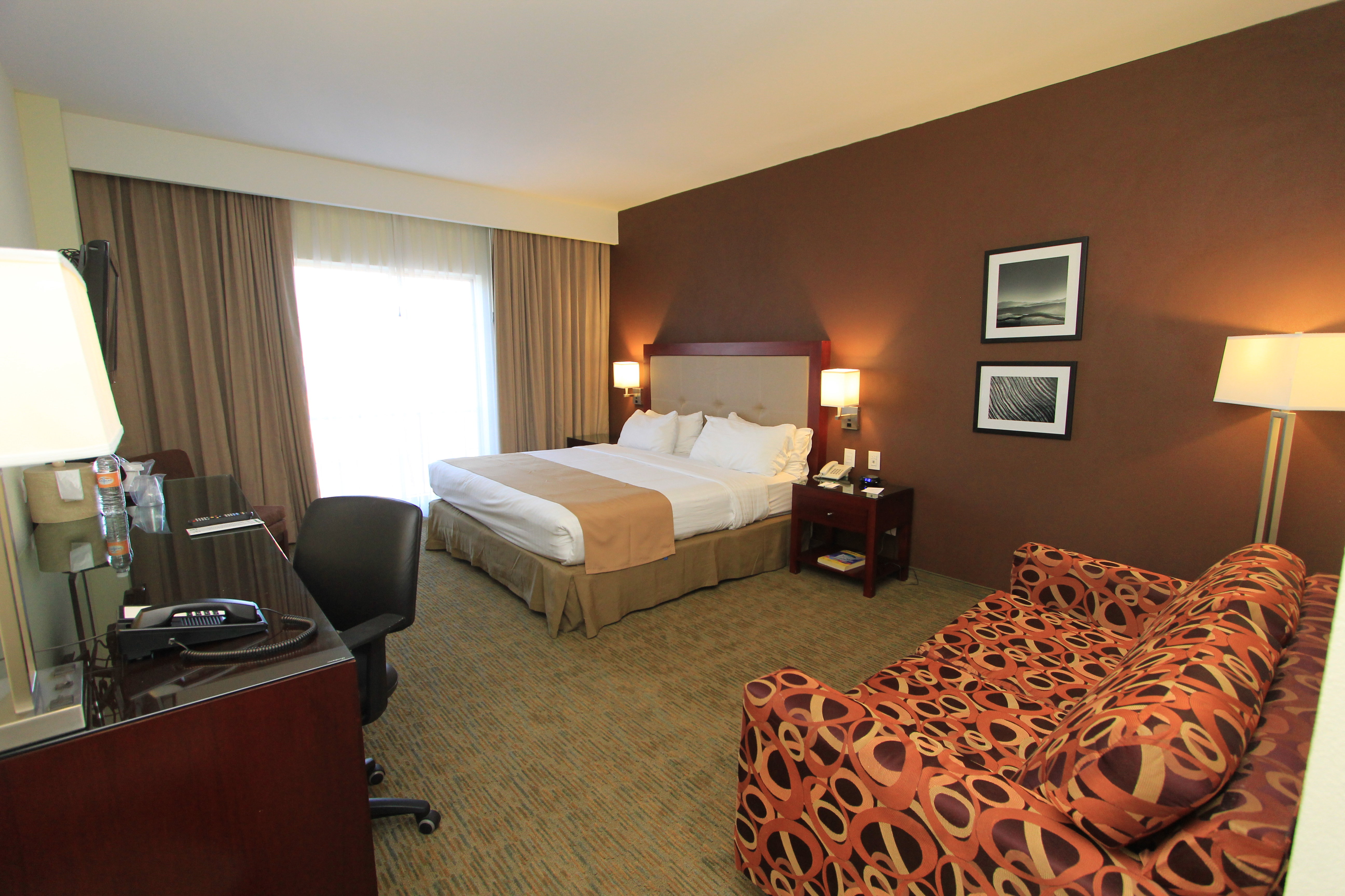 holiday inn leon by ihg