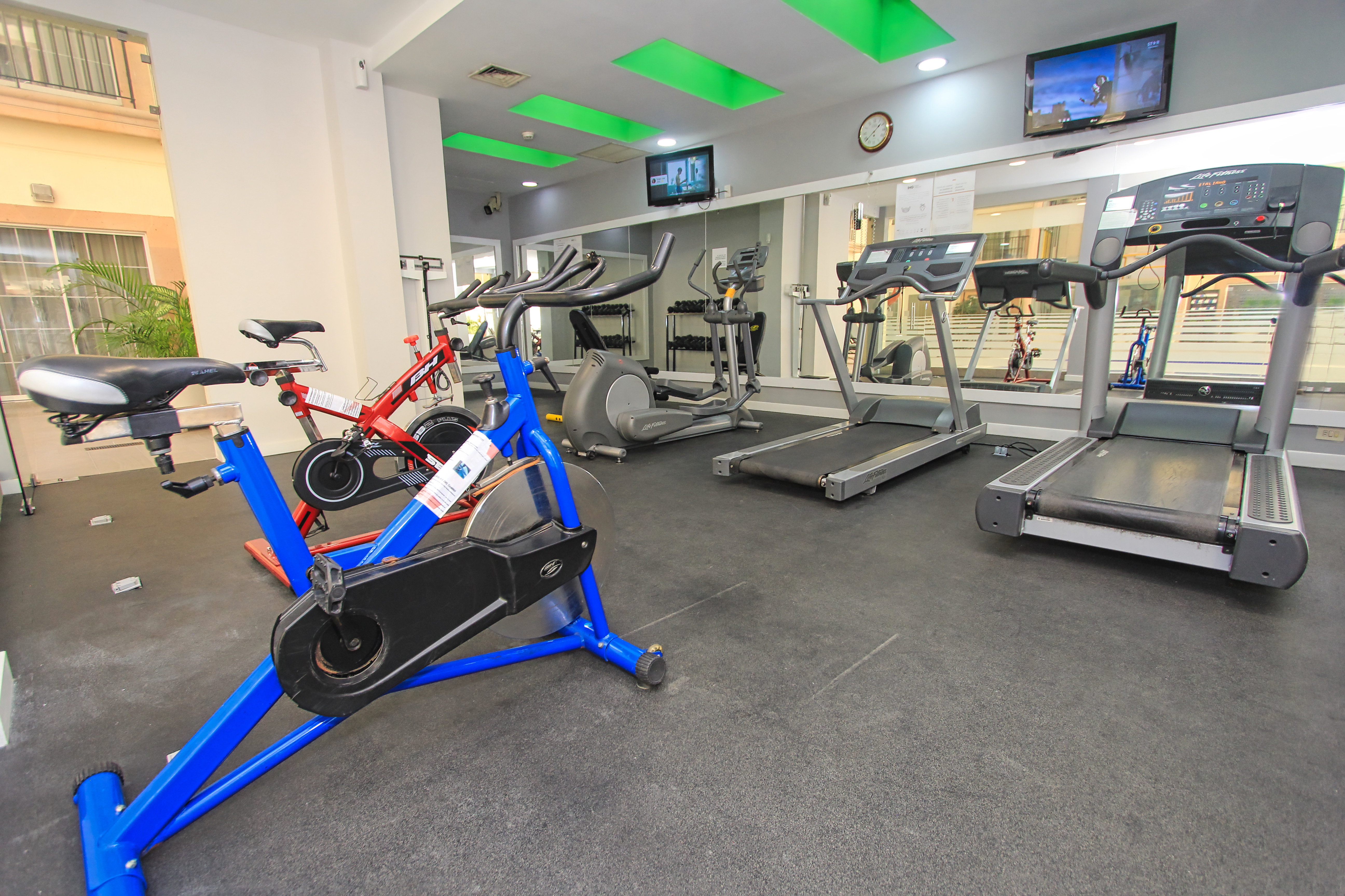 holiday inn leon by ihg