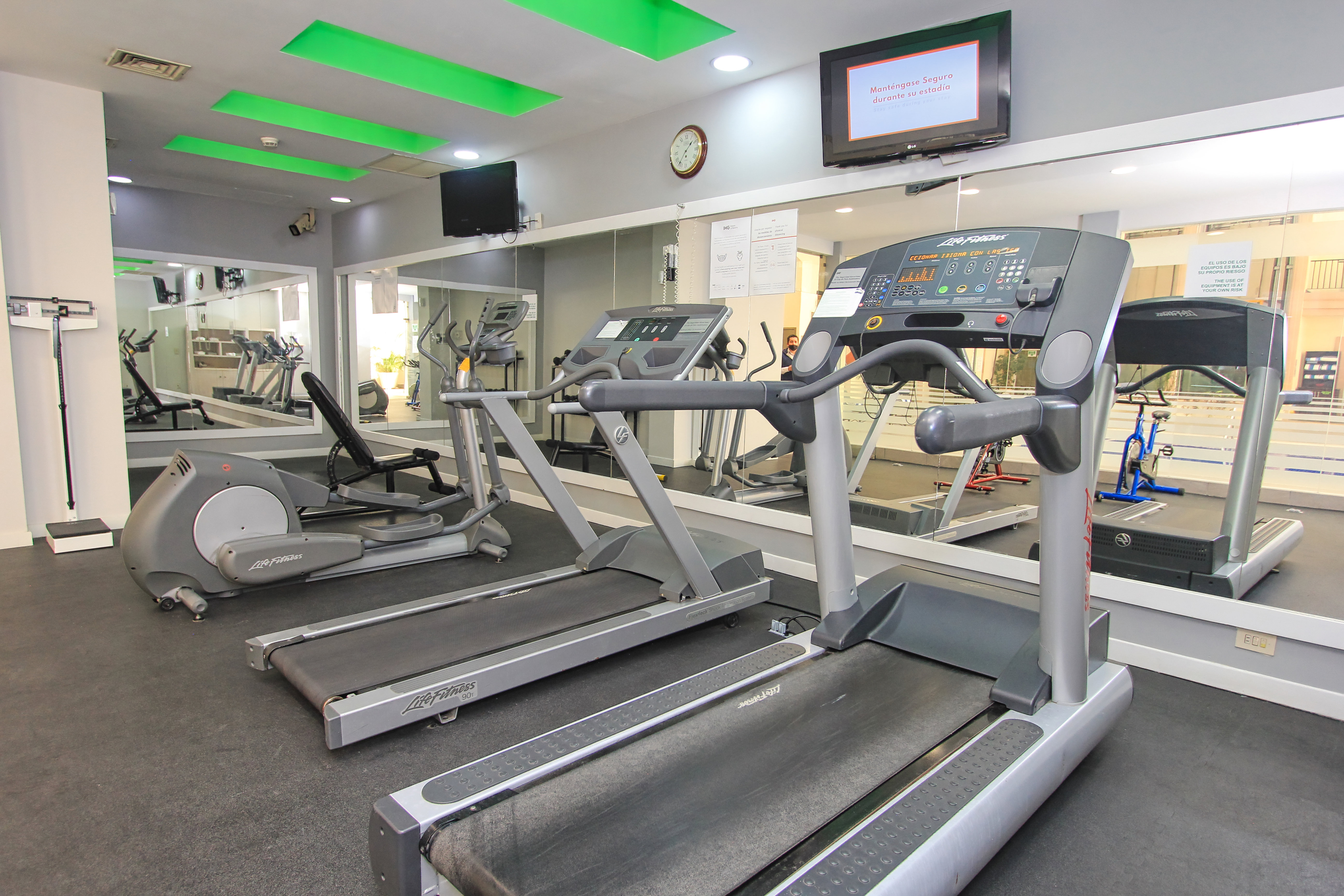 holiday inn leon by ihg
