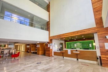holiday inn leon by ihg